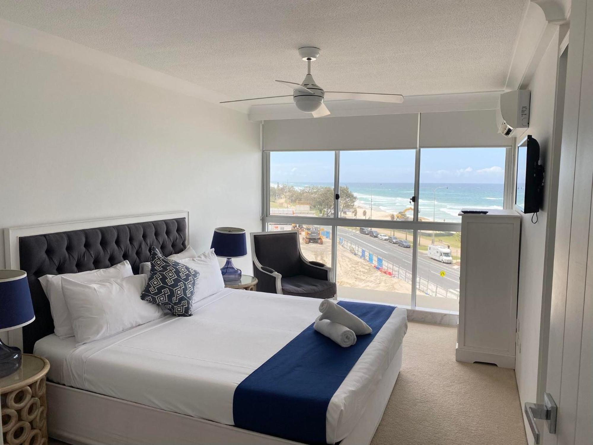 Hi Surf Beachfront Resort Apartments Gold Coast Exterior photo